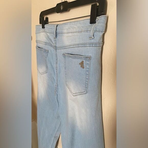 Women’s Plus VIP Designer Brand Jeggings - Picture 3 of 6